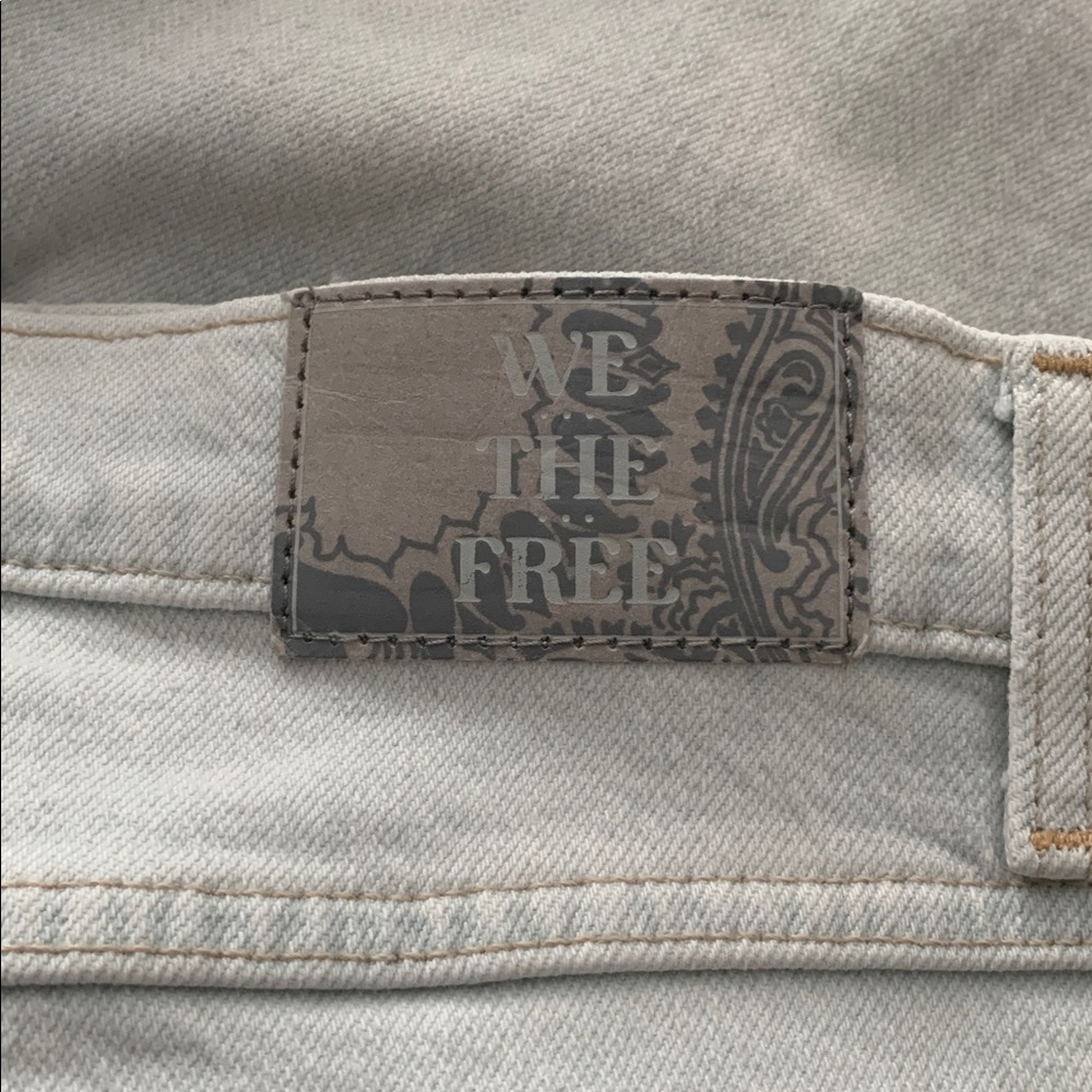 FREE PEOPLE Risk Taker High-Rise Jeans We The Free NWT Day Dream Blue Lite Wash - Picture 10 of 11